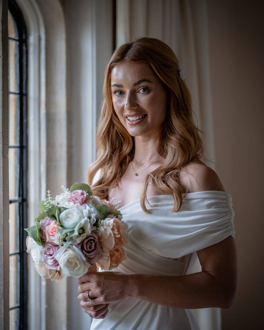 Golden-hour couple portrait at Notley Abbey